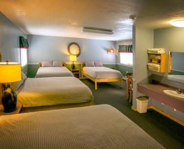 Adventure Inn Ely エクステリア 写真